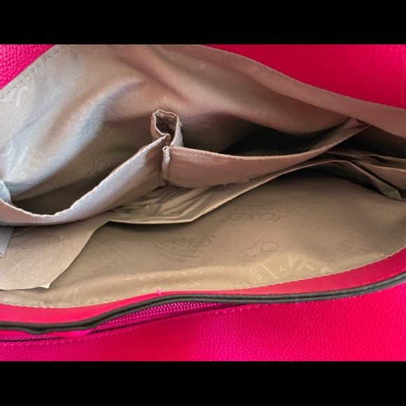 Jones New York Signature Hand Bags 3 different colors to choose from. - Picture 5 of 9